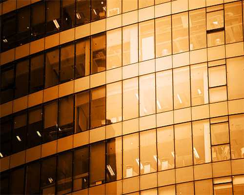 深圳两室两厅美式风格装修参考 墨绿色的斗柜开启入户欲望！