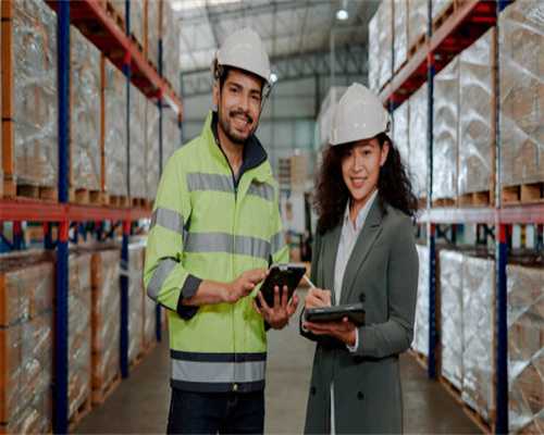 曲美家居“万物”圆满首秀 斩获家具设计“金点奖”