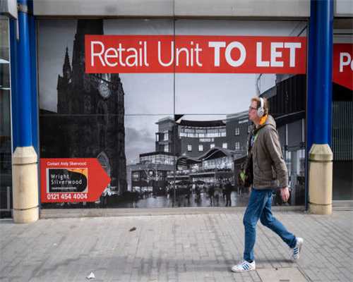 东阳红木家具的独特韵味：木质艺术的华丽演绎