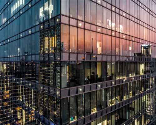 高空作业行业事故频发 一个吊篮如何承受生命之重