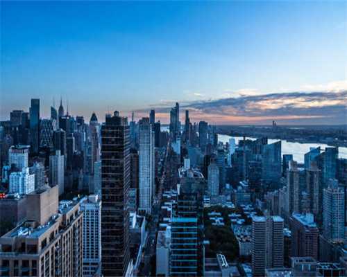 餐桌怎么选？尺寸选多大？圆桌还是方桌？选什么材质？来听听实话