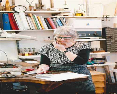 90㎡简约原木风，木地板+大白墙+实木家具+绿植，自然又舒适